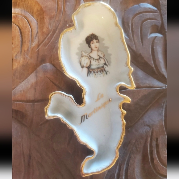 Vintage Limoges France Porcelain Gold Gilded Trinket Dish La Martinique Island. - Picture 1 of 8